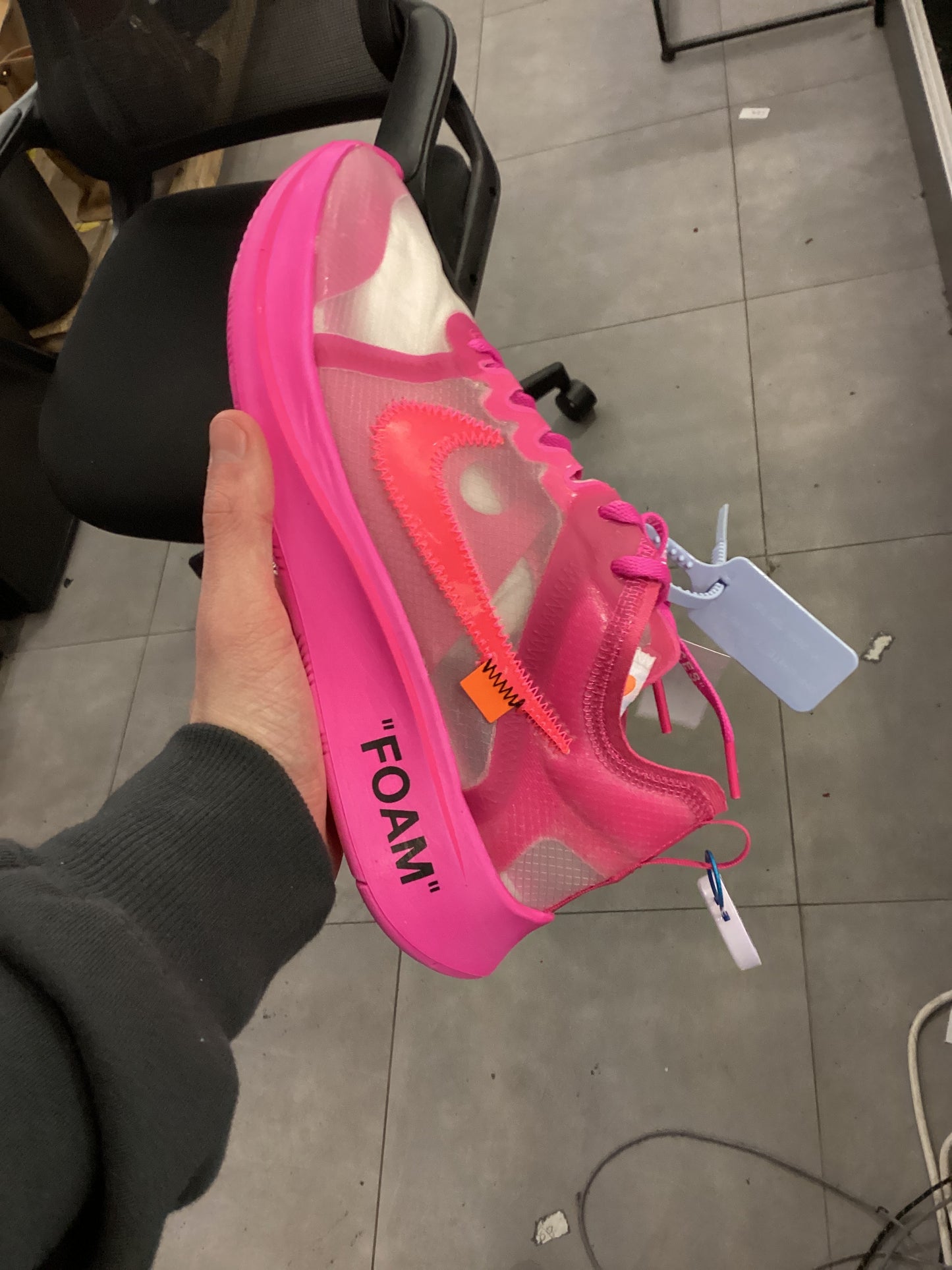 Nike zoom fly off-white pink