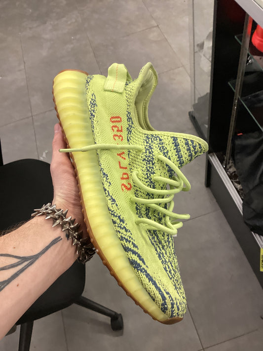 Yeezy 350 semi frozen yellow used