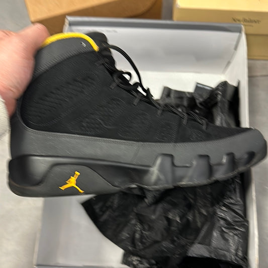 Jordan 9 dark charcoal uni gold