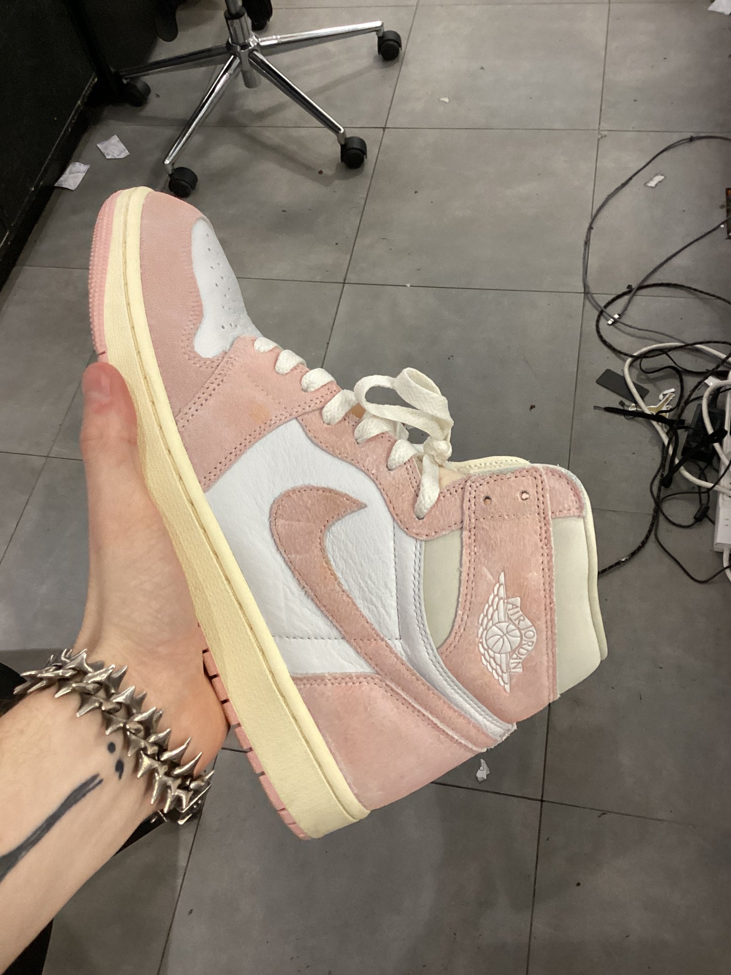 Jordan 1 Washed Pink used