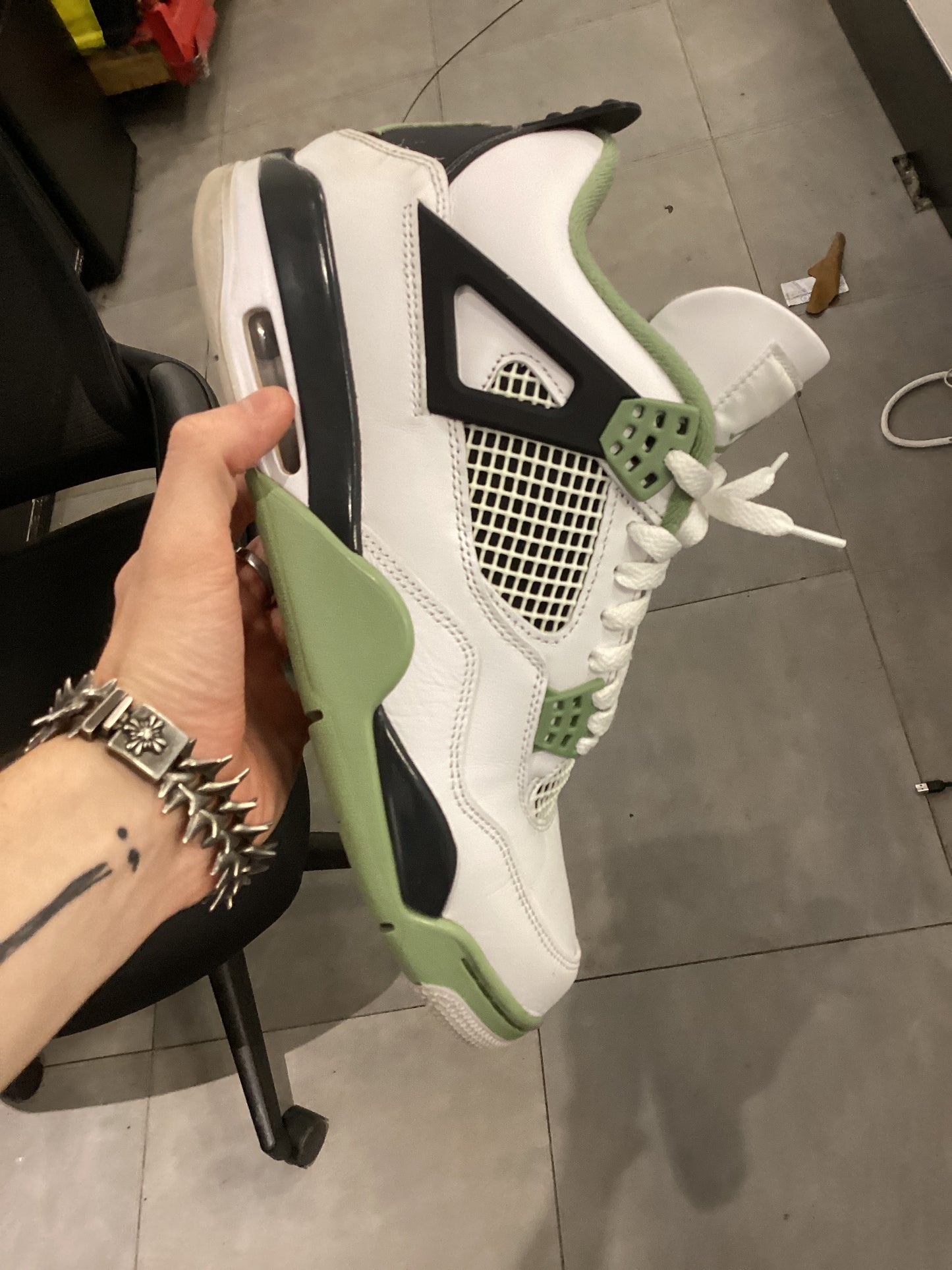 Jordan 4 seafoam used